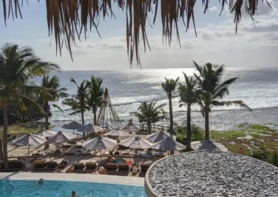 Suku Beach Club in Ceningan