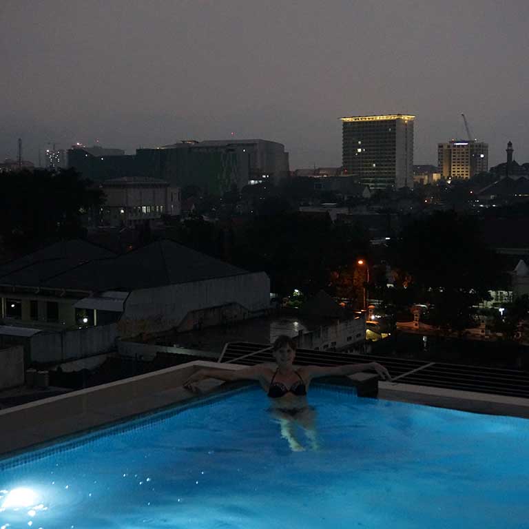 Unser Dachpool in Bandung