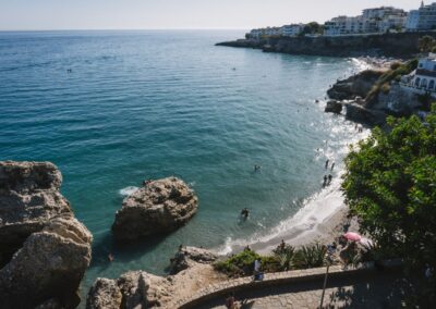 Strand in Nerja Rückweg Alhambra